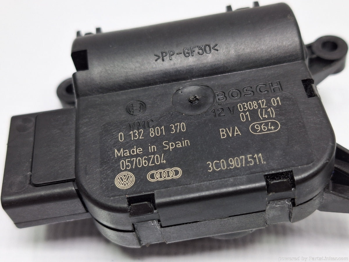 Motoras clapeta aeroterma VOLKSWAGEN PASSAT (365) [ 2010 - 2014 ] 1.6 TDi BlueMotion (CAYC) 77KW|105HP 3C0907511