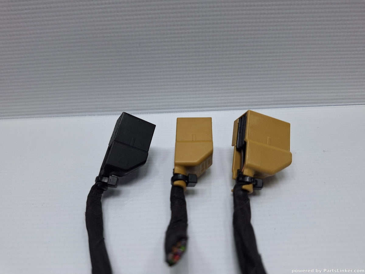 Conectori modul senzori parcare VOLKSWAGEN PASSAT (365) [ 2010 - 2014 ] 1.6 TDi BlueMotion (CAYC) 77KW|105HP 8E0972112A , 8E0972416A