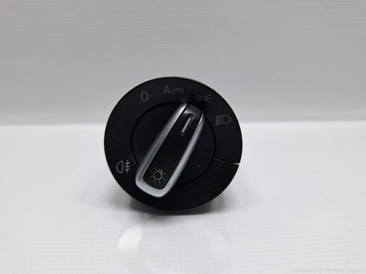 Bloc lumini cu DEFECT VW PASSAT (365) [ 2010 - 2014 ] 3C8941431