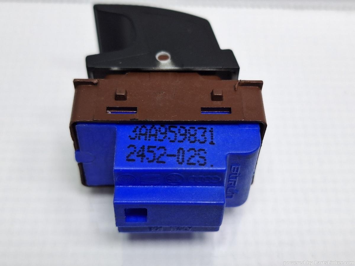 Buton deschidere haion VOLKSWAGEN PASSAT Variant (365) [ 2010 - 2014 ], VOLKSWAGEN PASSAT (365) [ 2010 - 2014 ] 1.6 TDi BlueMotion (CAYC) 77KW|105HP OEM 3AA959831