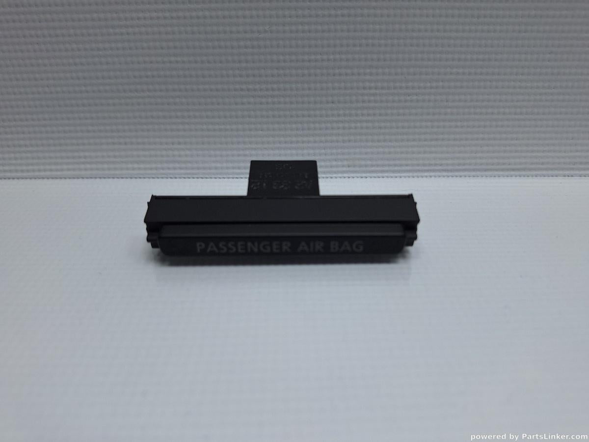 Indicator Airbag off VOLKSWAGEN PASSAT Variant (365) [ 2010 - 2014 ], VOLKSWAGEN PASSAT (365) [ 2010 - 2014 ] 1.6 TDi BlueMotion (CAYC) 77KW|105HP OEM 3AA919234