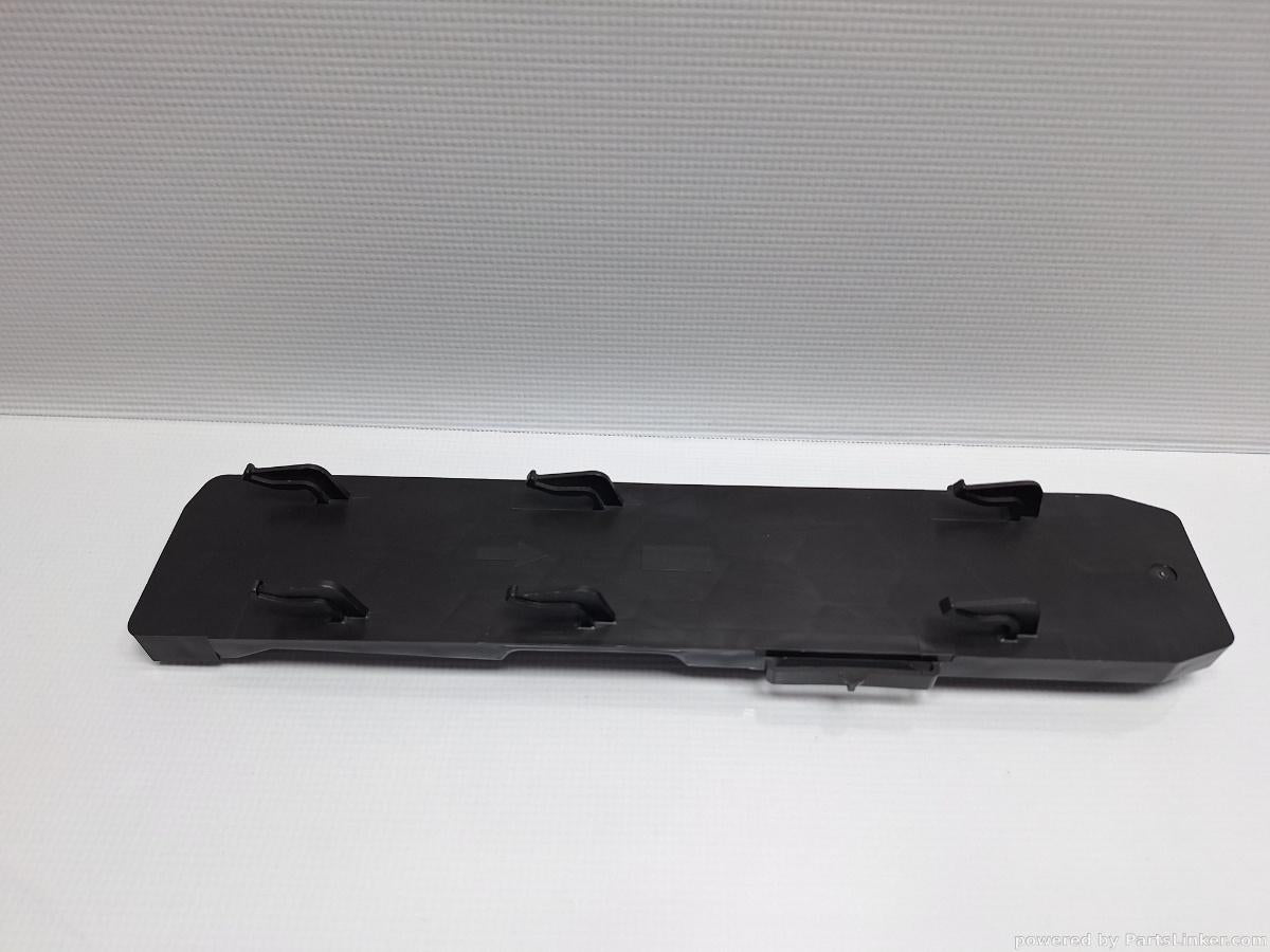 Capac filtru polen VOLKSWAGEN PASSAT Variant (365) [ 2010 - 2014 ], VOLKSWAGEN PASSAT (365) [ 2010 - 2014 ] 1.6 TDi BlueMotion (CAYC) 77KW|105HP OEM 1K0819422B