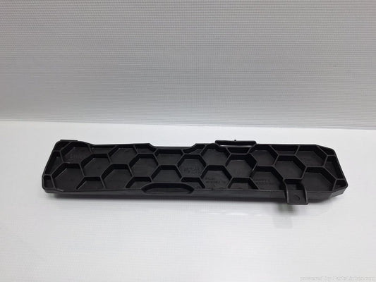 Capac filtru polen VOLKSWAGEN PASSAT Variant (365) [ 2010 - 2014 ], VOLKSWAGEN PASSAT (365) [ 2010 - 2014 ] 1.6 TDi BlueMotion (CAYC) 77KW|105HP OEM 1K0819422B