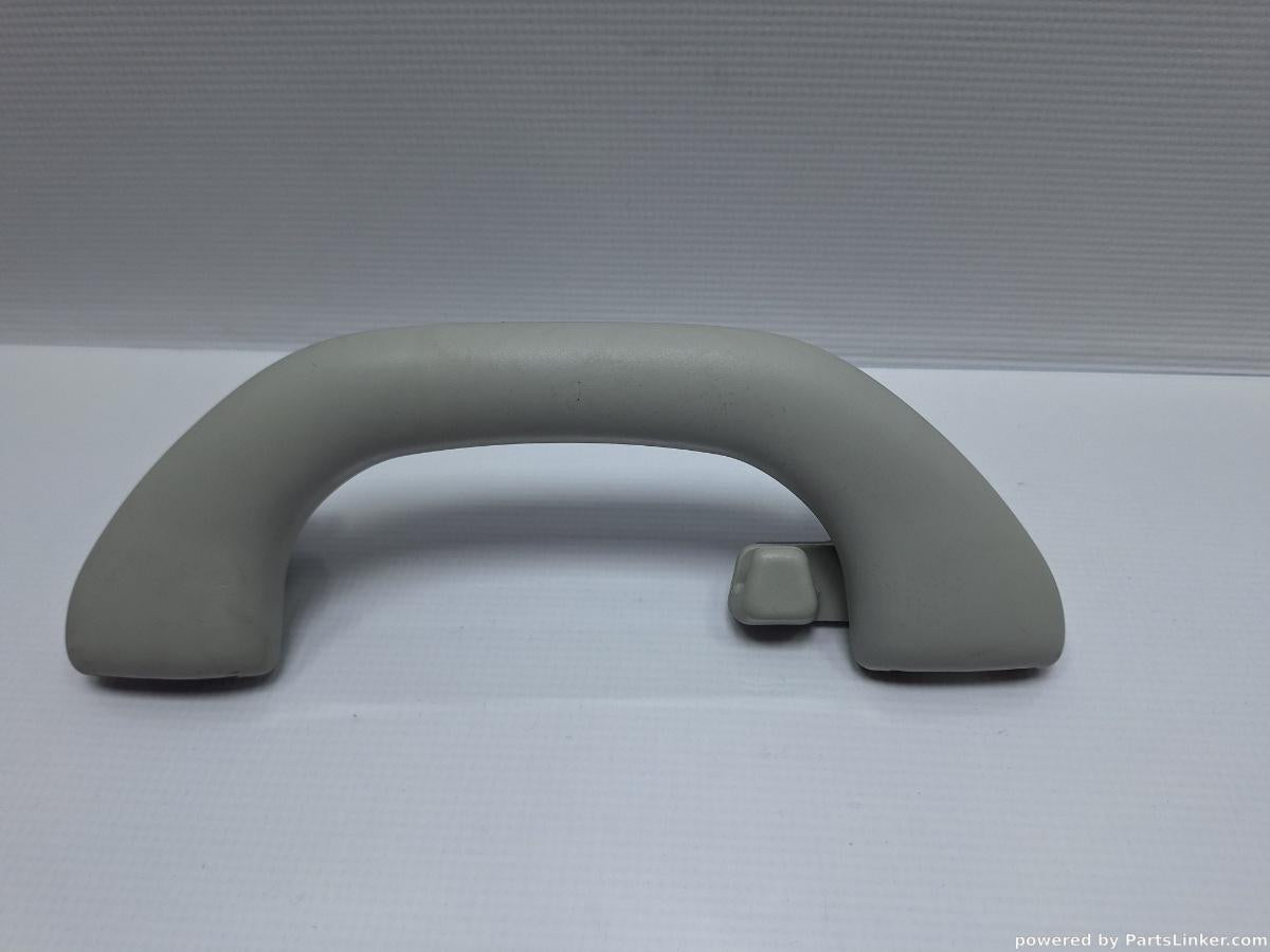 Maner plafon spate VOLKSWAGEN PASSAT Variant (365) [ 2010 - 2014 ], VOLKSWAGEN PASSAT (365) [ 2010 - 2014 ] 1.6 TDi BlueMotion (CAYC) 77KW|105HP OEM 1K0857607N