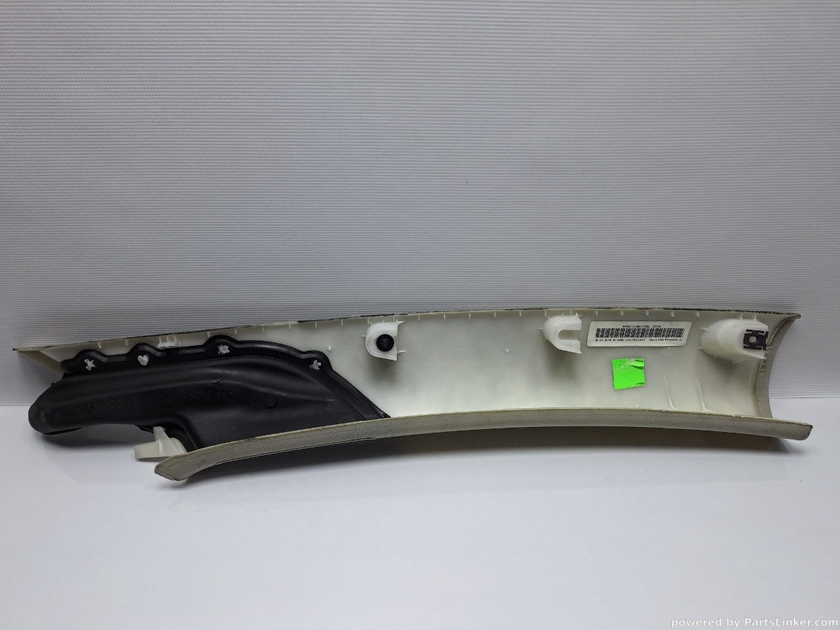 Ornament stalp parbriz Stanga VOLKSWAGEN PASSAT (365) [ 2010 - 2014 ] 1.6 TDi BlueMotion (CAYC) 77KW|105HP 3AA867233A