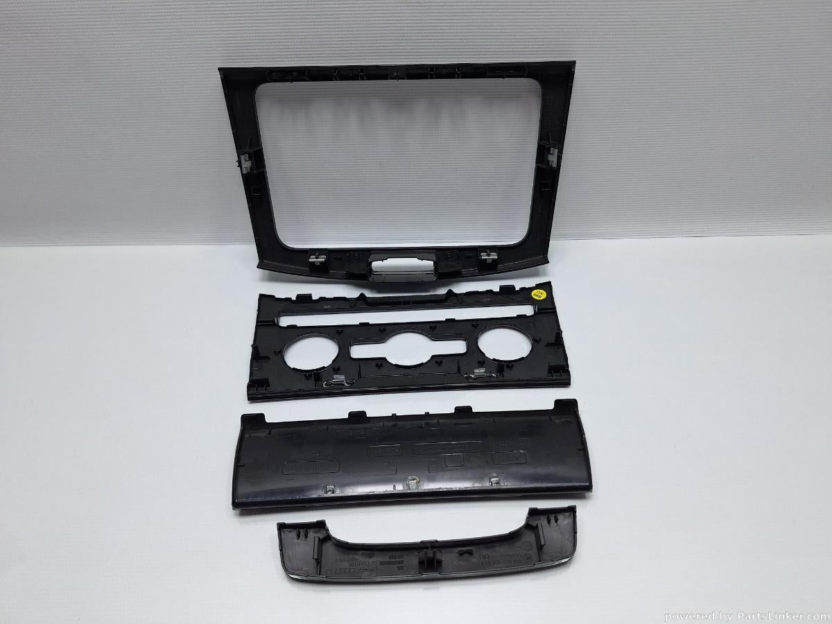 Treemuri plansa bord VOLKSWAGEN PASSAT Variant (365) [ 2010 - 2014 ], VOLKSWAGEN PASSAT (365) [ 2010 - 2014 ] 1.6 TDi BlueMotion (CAYC) 77KW|105HP OEM 3AA858069H , 3C8863100B