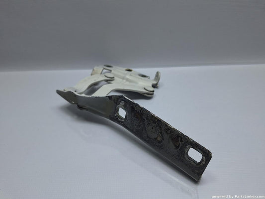 Balama capota motor VOLKSWAGEN PASSAT Variant (365) [ 2010 - 2014 ], VOLKSWAGEN PASSAT (365) [ 2010 - 2014 ] 1.6 TDi BlueMotion (CAYC) 77KW|105HP OEM 3AA823302