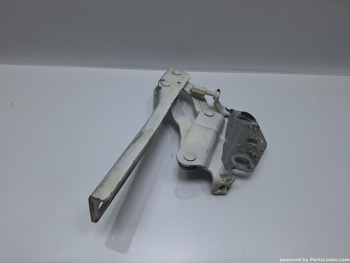 Balama capota VOLKSWAGEN PASSAT Variant (365) [ 2010 - 2014 ], VOLKSWAGEN PASSAT (365) [ 2010 - 2014 ] 1.6 TDi BlueMotion (CAYC) 77KW|105HP OEM 3AA823301