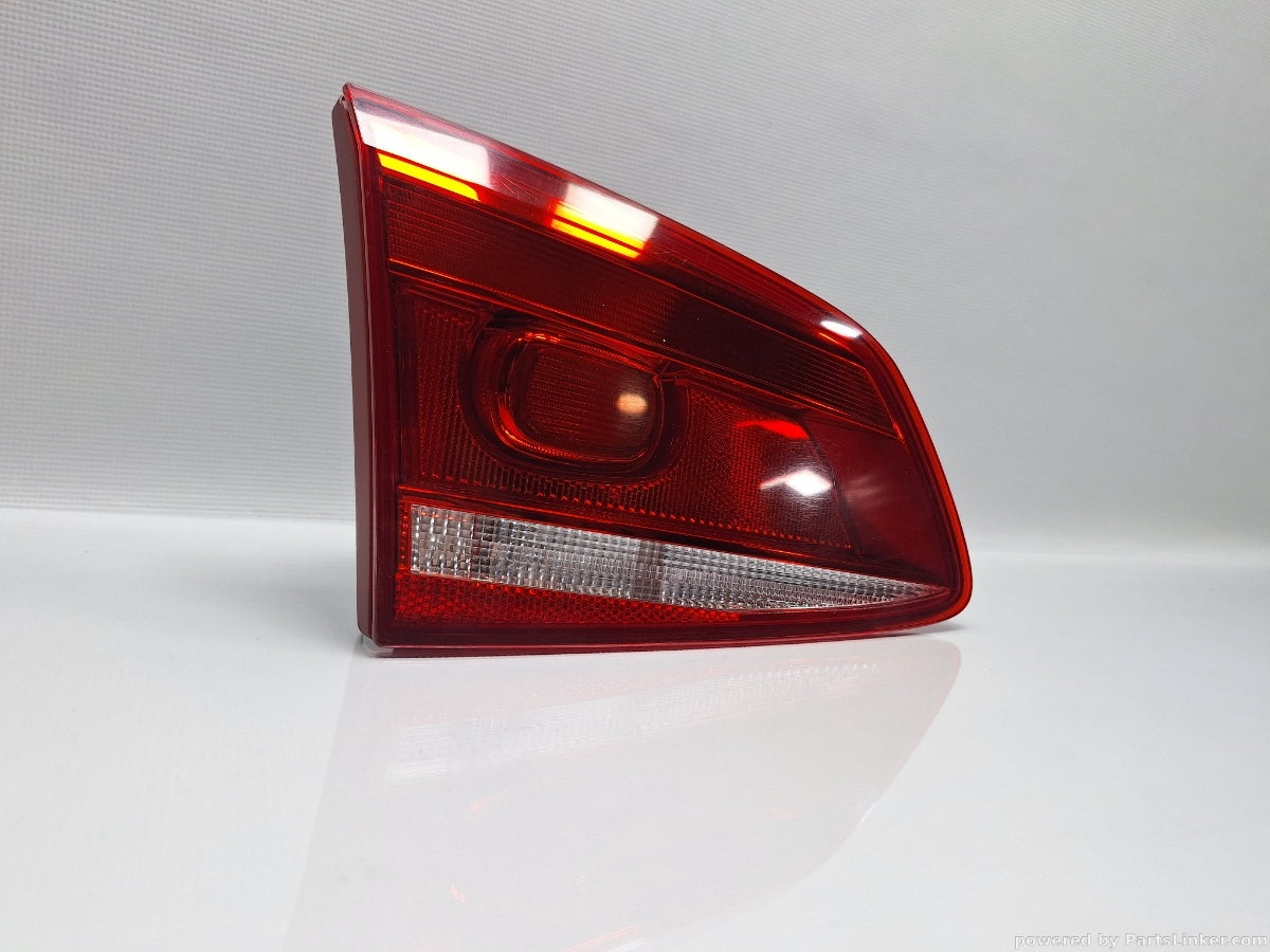 Stop de pe haion Stanga VOLKSWAGEN PASSAT (365) [ 2010 - 2014 ] 1.6 TDi BlueMotion (CAYC) 77KW|105HP 3AF945093M