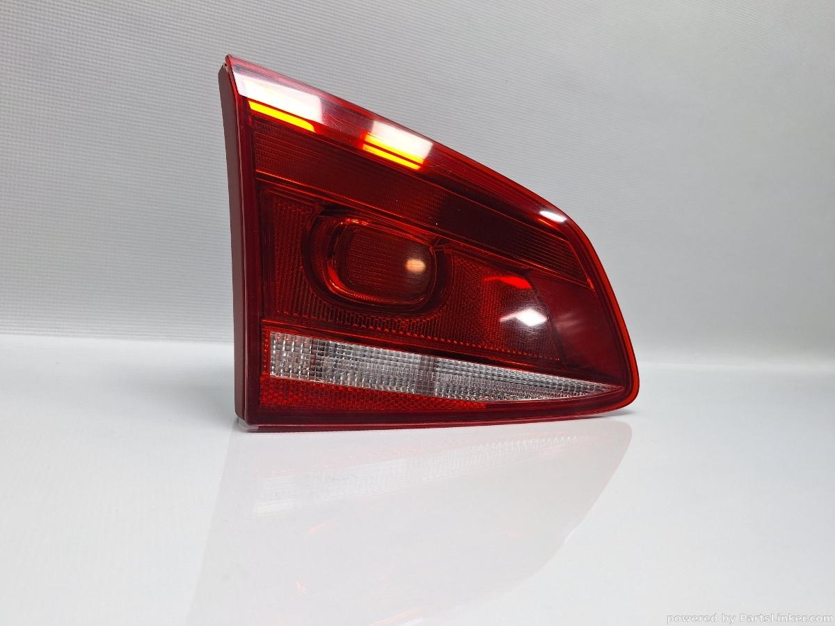 Stop de pe haion VOLKSWAGEN PASSAT Variant (365) [ 2010 - 2014 ], VOLKSWAGEN PASSAT (365) [ 2010 - 2014 ] 1.6 TDi BlueMotion (CAYC) 77KW|105HP OEM 3AF945093M