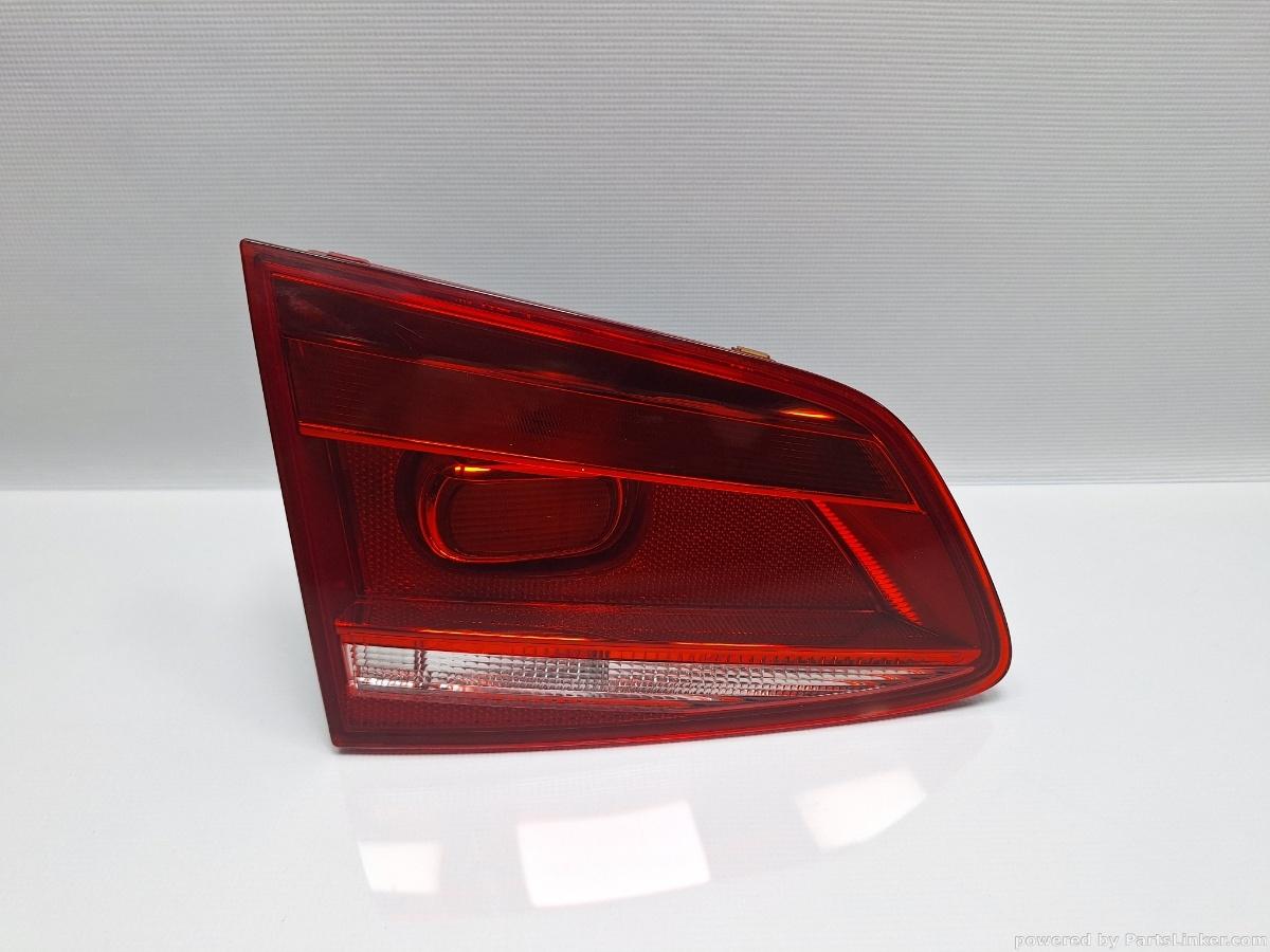 Stop de pe haion VOLKSWAGEN PASSAT Variant (365) [ 2010 - 2014 ], VOLKSWAGEN PASSAT (365) [ 2010 - 2014 ] 1.6 TDi BlueMotion (CAYC) 77KW|105HP OEM 3AF945093M