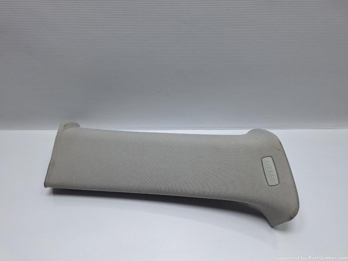 Ornament stalp stanga spate VOLKSWAGEN PASSAT Variant (365) [ 2010 - 2014 ], VOLKSWAGEN PASSAT (365) [ 2010 - 2014 ] 1.6 TDi BlueMotion (CAYC) 77KW|105HP OEM 3C9867241D