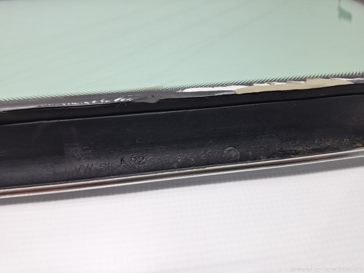 Geam fix lateral stanga spate VOLKSWAGEN PASSAT (365) [ 2010 - 2014 ] 1.6 TDi BlueMotion (CAYC) 77KW|105HP 3AF845297