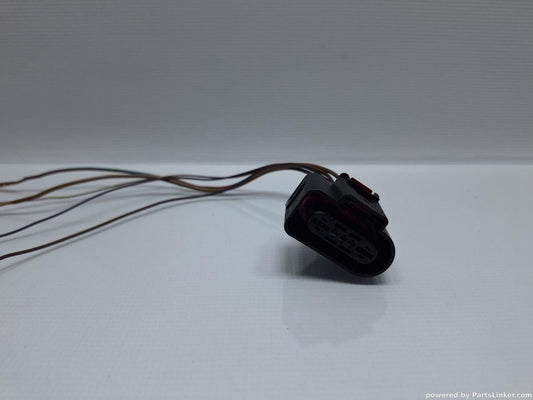Conector pompa motorina VOLKSWAGEN PASSAT Variant (365) [ 2010 - 2014 ], VOLKSWAGEN PASSAT (365) [ 2010 - 2014 ] 1.6 TDi BlueMotion (CAYC) 77KW|105HP OEM 1K0919231