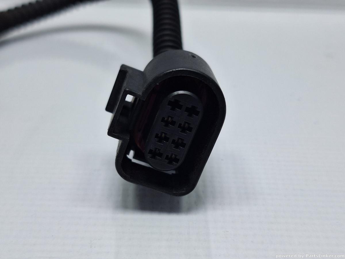Conector instalatie electrica bara spate VOLKSWAGEN PASSAT Variant (365) [ 2010 - 2014 ], VOLKSWAGEN PASSAT (365) [ 2010 - 2014 ] 1.6 TDi BlueMotion (CAYC) 77KW|105HP OEM 1J0973714