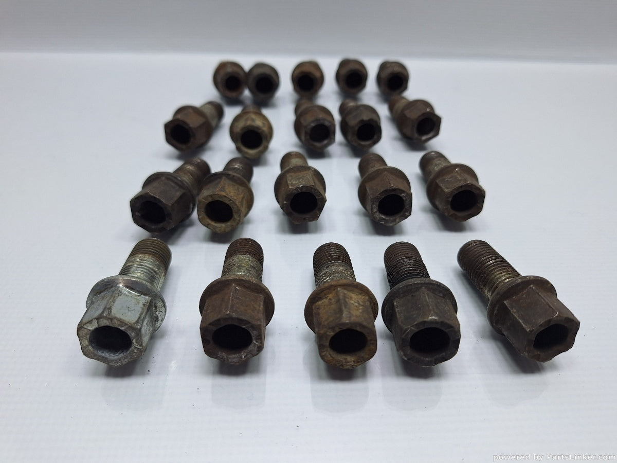 Prezoane roti VOLKSWAGEN PASSAT (365) [ 2010 - 2014 ] 1.6 TDi BlueMotion (CAYC) 77KW|105HP WHT001812