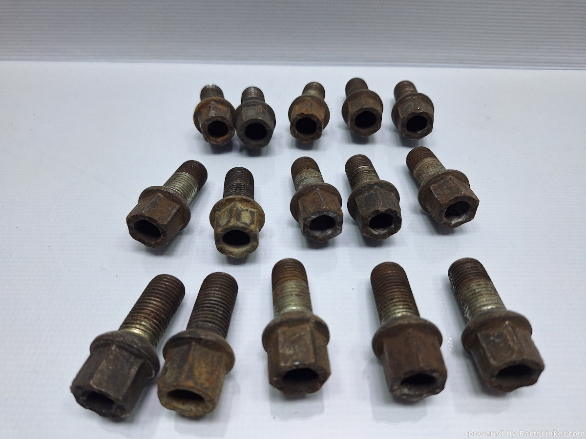 Prezoane roti VOLKSWAGEN PASSAT (365) [ 2010 - 2014 ] 1.6 TDi BlueMotion (CAYC) 77KW|105HP WHT001812