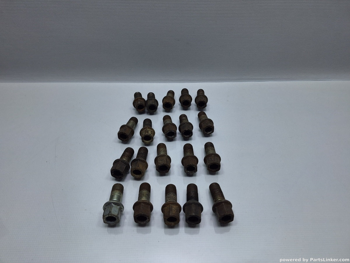 Prezoane roti VOLKSWAGEN PASSAT (365) [ 2010 - 2014 ] 1.6 TDi BlueMotion (CAYC) 77KW|105HP WHT001812