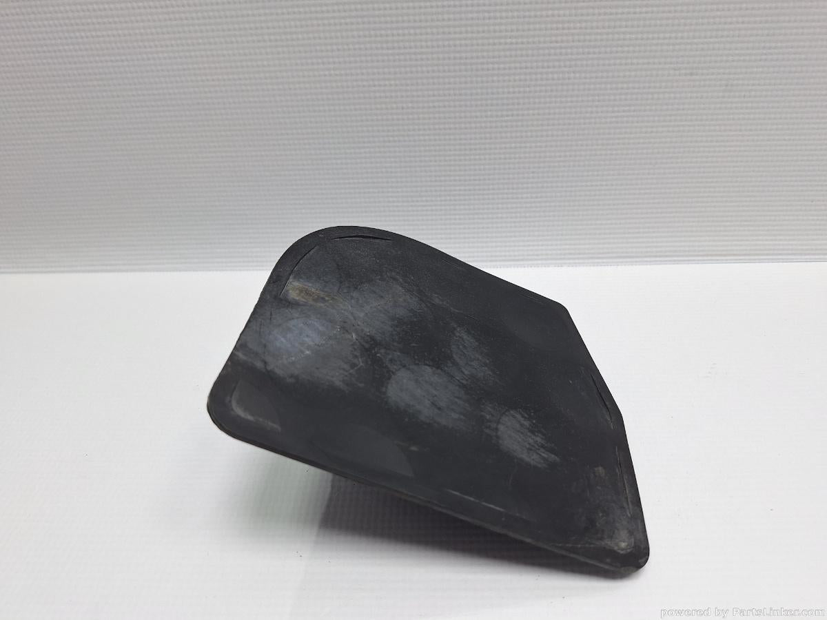 Capac podea dreapta VOLKSWAGEN PASSAT (365) [ 2010 - 2014 ] 1.6 TDi BlueMotion (CAYC) 77KW|105HP OEM 3C0825962