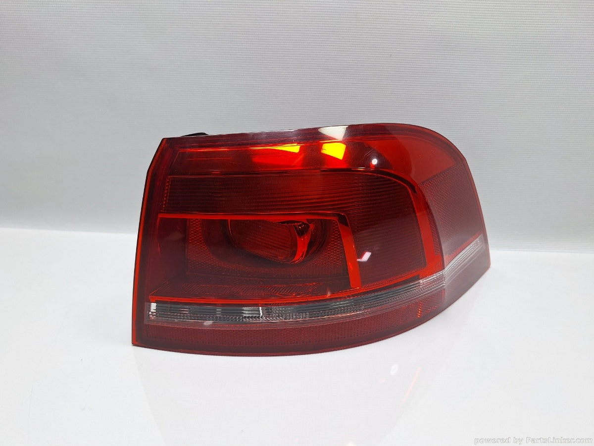 Stop aripa dreapta VOLKSWAGEN PASSAT (365) [ 2010 - 2014 ] 1.6 TDi BlueMotion (CAYC) 77KW|105HP 3AF945096E