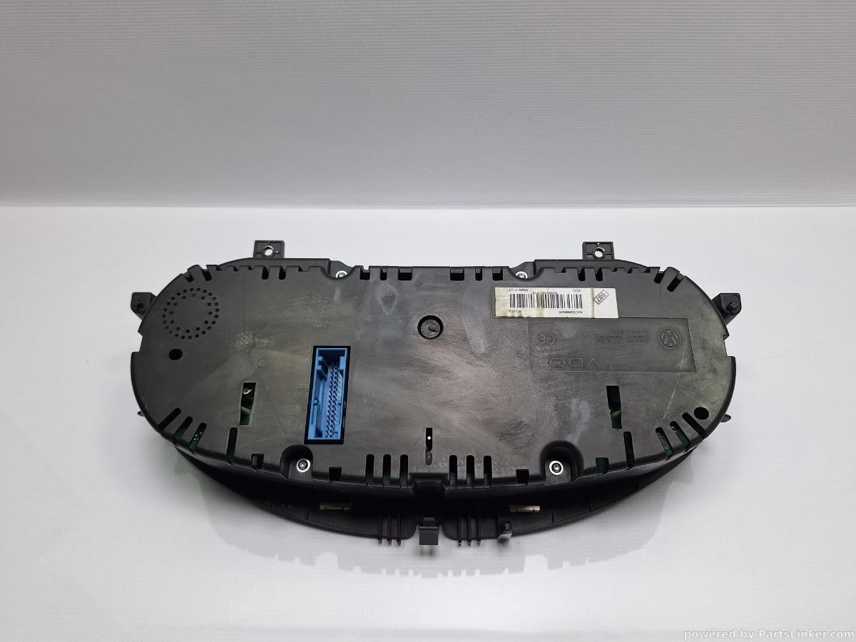 Ceasuri de bord VOLKSWAGEN PASSAT (365) [ 2010 - 2014 ] 1.6 TDi BlueMotion (CAYC) 77KW|105HP OEM 3AA920970J