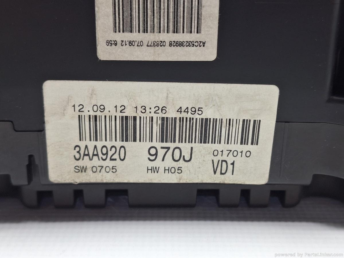 Ceasuri de bord VOLKSWAGEN PASSAT (365) [ 2010 - 2014 ] 1.6 TDi BlueMotion (CAYC) 77KW|105HP OEM 3AA920970J