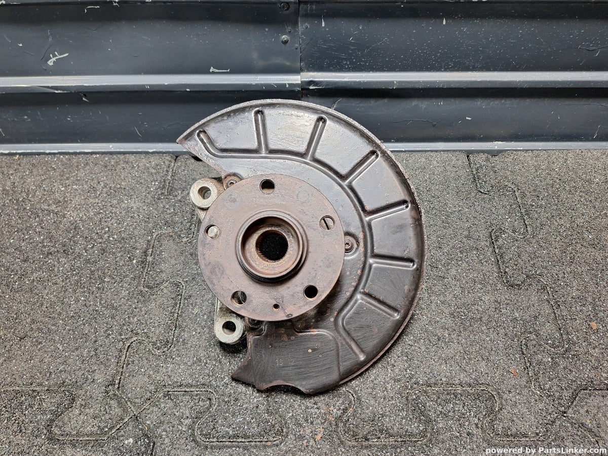 Fuzeta stanga fata VOLKSWAGEN PASSAT (365) [ 2010 - 2014 ] 1.6 TDi BlueMotion (CAYC) 77KW|105HP 3C0407257F