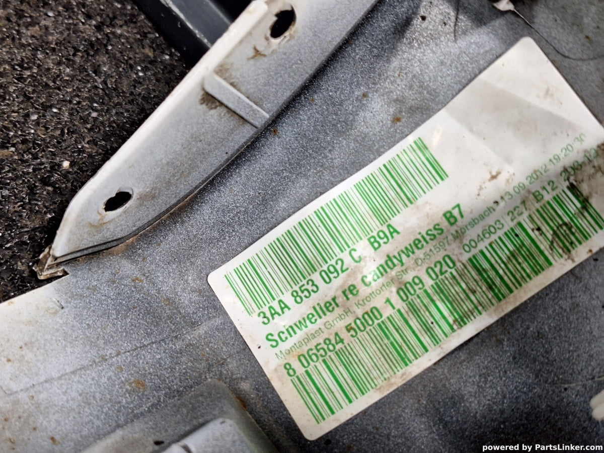 Ornament prag dreapta VOLKSWAGEN PASSAT (365) [ 2010 - 2014 ] 1.6 TDi BlueMotion (CAYC) 77KW|105HP 3AA853092C