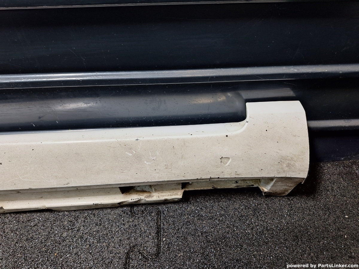 Ornament prag dreapta VOLKSWAGEN PASSAT (365) [ 2010 - 2014 ] 1.6 TDi BlueMotion (CAYC) 77KW|105HP 3AA853092C