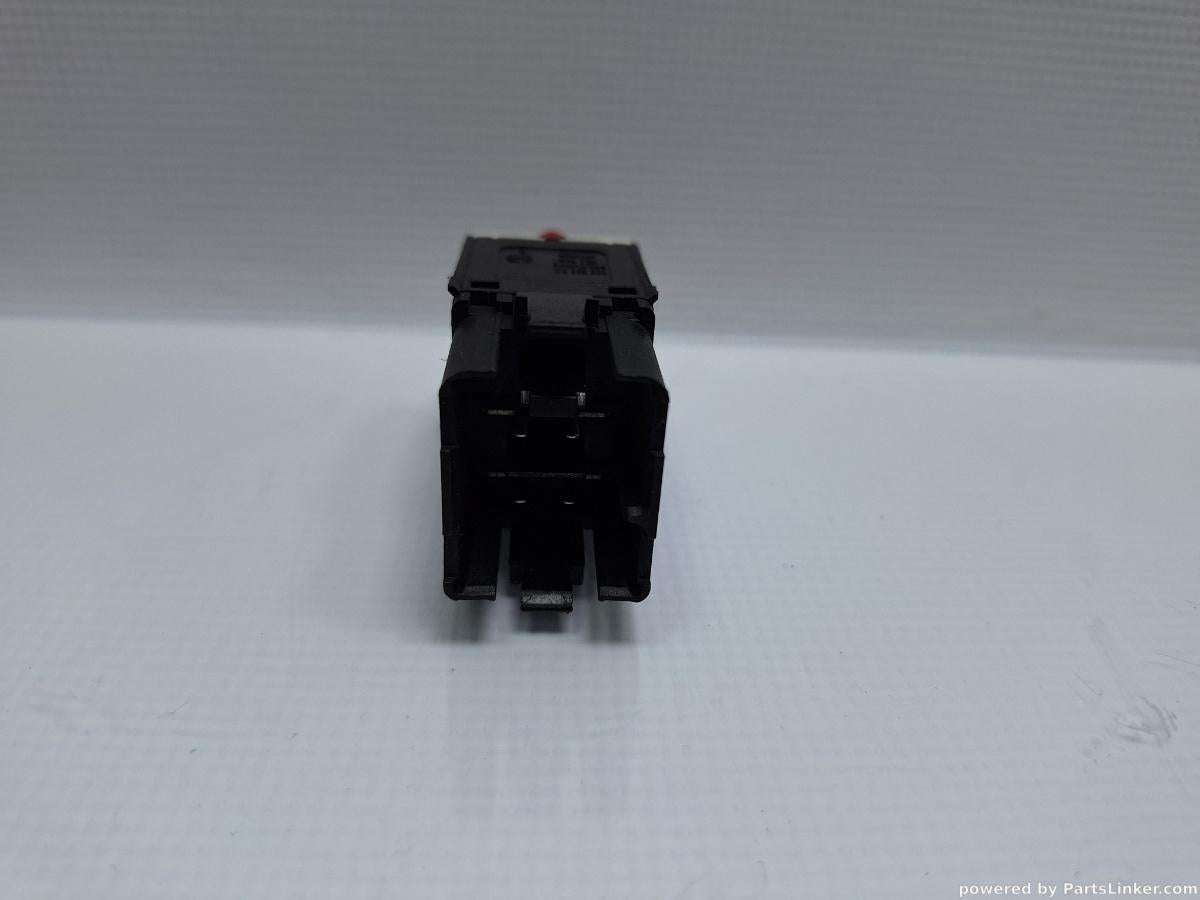 Buton avarie VOLKSWAGEN GOLF V (1K1) [ 2003 - 2009 ] TDI 16V (BKD) 103KW|140HP OEM 1K0953509A