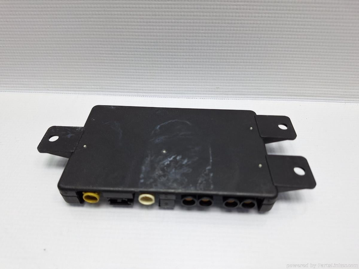 Aplificator antena VOLKSWAGEN GOLF V (1K1) [ 2003 - 2009 ] TDI 16V (BKD) 103KW|140HP OEM 1T0035530