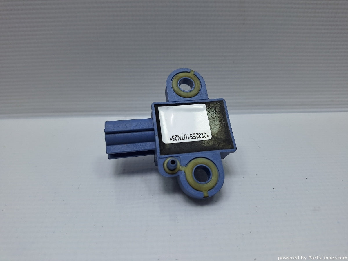 Senzor impact airbag VOLKSWAGEN GOLF V (1K1) [ 2003 - 2009 ] TDI 16V (BKD) 103KW|140HP 1K0955557A