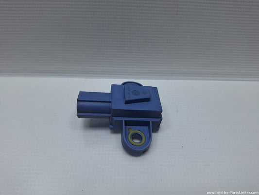 Senzor impact airbag VOLKSWAGEN GOLF V (1K1) [ 2003 - 2009 ] TDI 16V (BKD) 103KW|140HP 1K0955557A