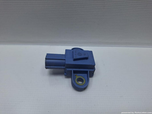 Senzor impact airbag VOLKSWAGEN GOLF V (1K1) [ 2003 - 2009 ] TDI 16V (BKD) 103KW|140HP OEM 1K0955557A