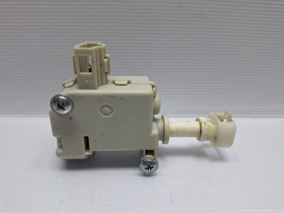 Actuator deschidere VOLKSWAGEN GOLF V (1K1) [ 2003 - 2009 ] TDI 16V (BKD) 103KW|140HP OEM 1K6810773