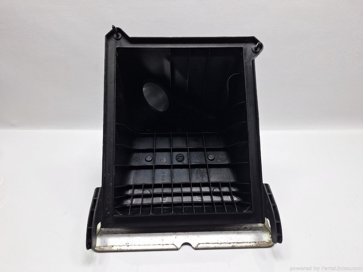 Capac carsa filtru aer AUDI A4 II (8E2, B6) [ 2000 - 2005 ] 2.0 (ALT) 96KW|130HP 06B133837AG
