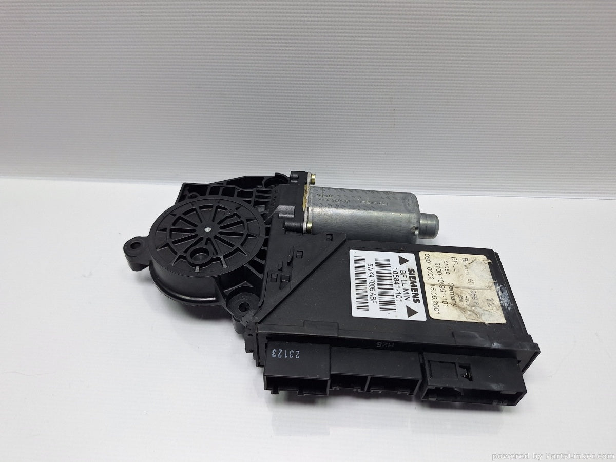 Motoras macara geam dreapta fata AUDI A4 II (8E2, B6) [ 2000 - 2005 ] 2.0 (ALT) 96KW|130HP 8E1959802B