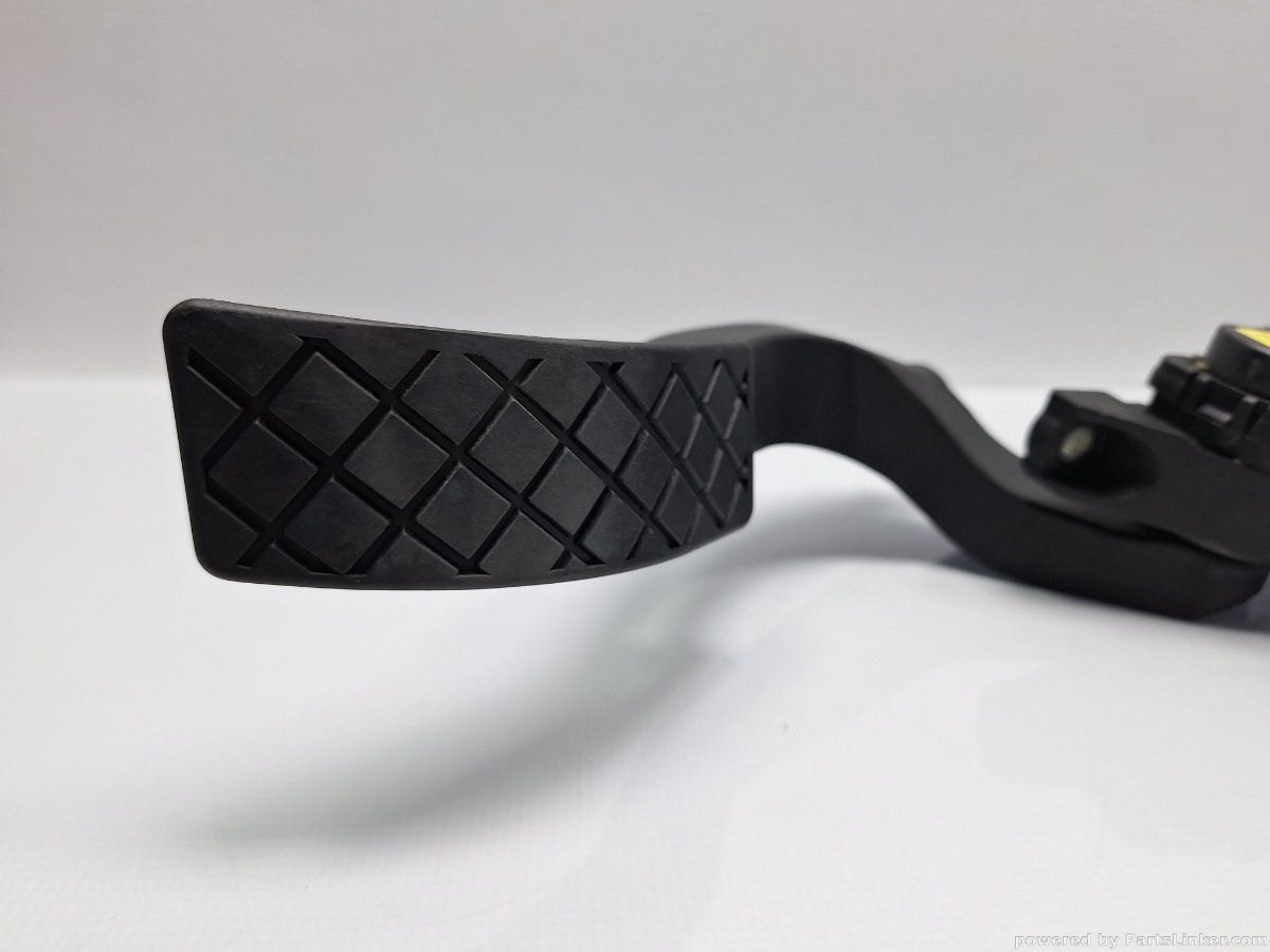 Pedala acceleratie AUDI A4 II (8E2, B6) [ 2000 - 2005 ] 2.0 (ALT) 96KW|130HP 8E1723523A