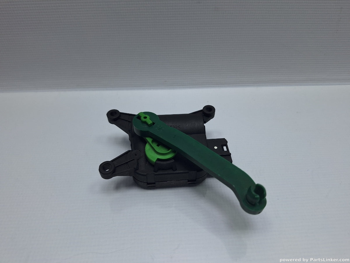 Motoras clapeta aeroterma AUDI A4 II (8E2, B6) [ 2000 - 2005 ] 2.0 (ALT) 96KW|130HP BOSCH 0132801303 8E1820511B