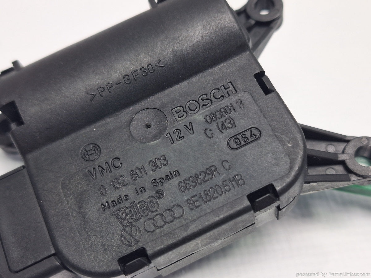 Motoras clapeta aeroterma AUDI A4 II (8E2, B6) [ 2000 - 2005 ] 2.0 (ALT) 96KW|130HP BOSCH 0132801303 8E1820511B