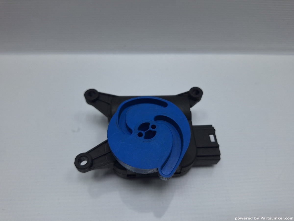 Motoras clapeta aeroterma AUDI A4 II (8E2, B6) [ 2000 - 2005 ] 2.0 (ALT) 96KW|130HP BOSCH 0132801304 8E1820511E