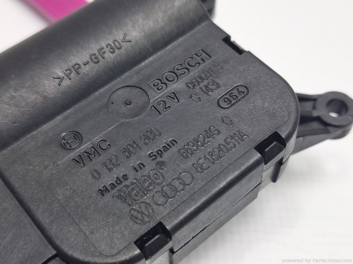 Motoras clapeta aeroterma AUDI A4 II (8E2, B6) [ 2000 - 2005 ] 2.0 (ALT) 96KW|130HP BOSCH 0132801300 8E1820511A