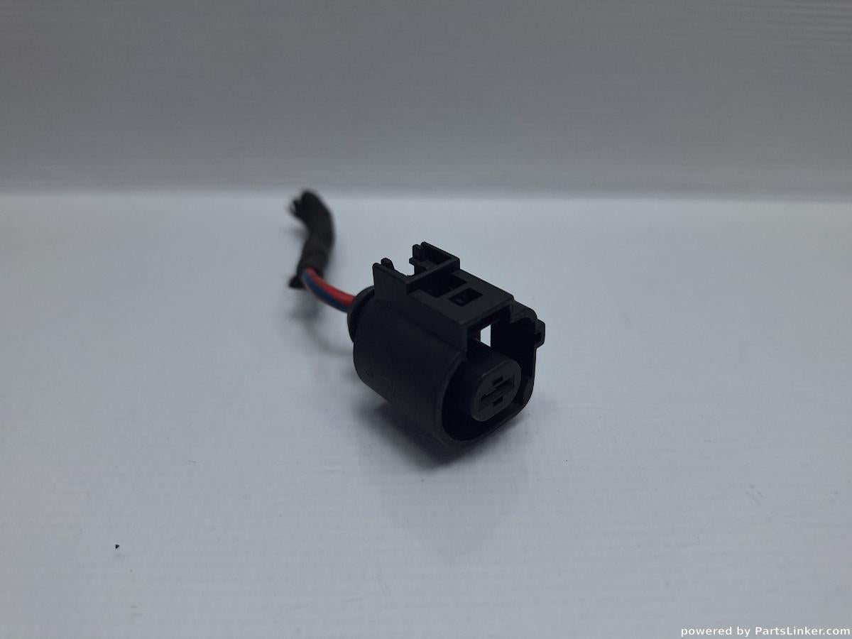 Conector bobina electromotor VOLKSWAGEN PASSAT Variant (3C5) [ 2005 - 2011 ] TDI (CBDC) 81KW|110HP OEM 1K0973751