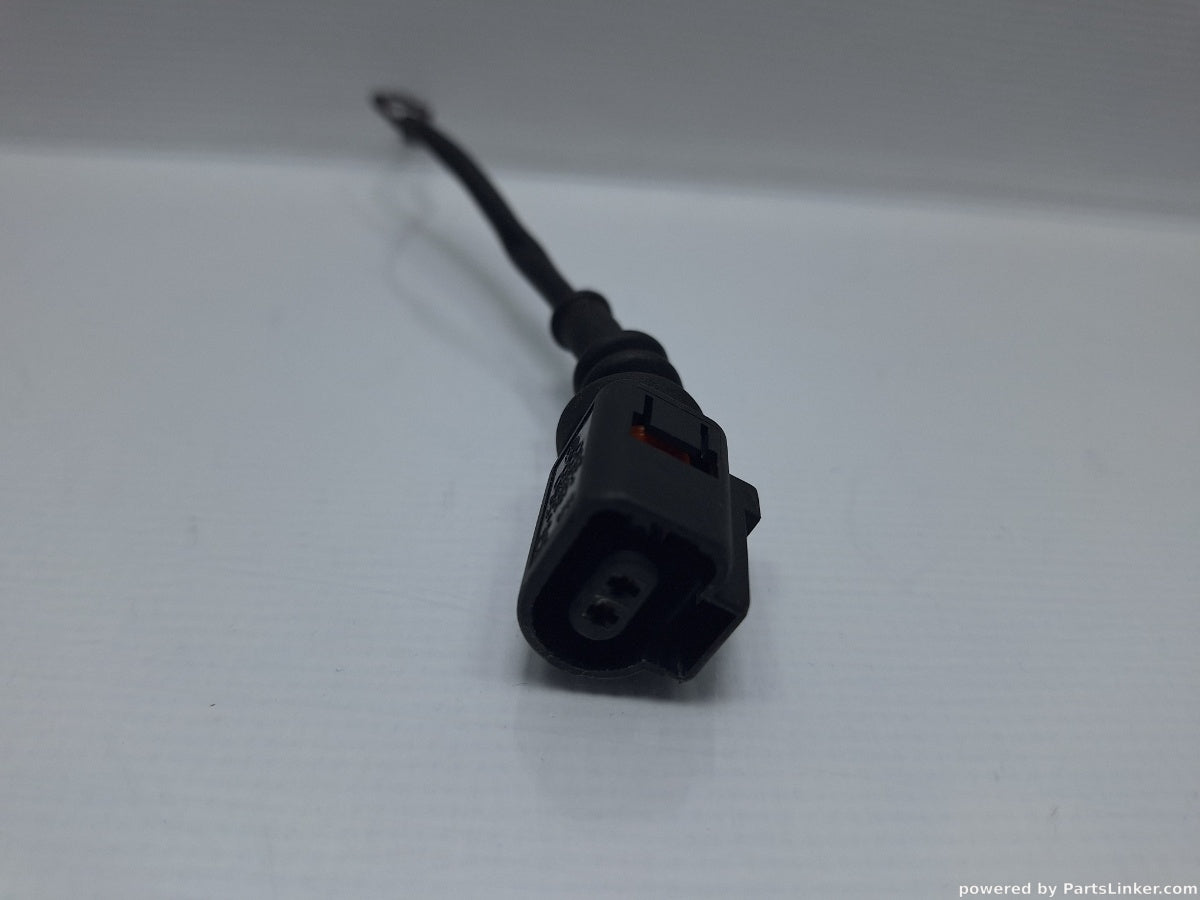 Mufa/conector 2 pini AUDI A4 II (8E2, B6) [ 2000 - 2005 ] 2.0 (ALT) 96KW|130HP 1J0 973 702