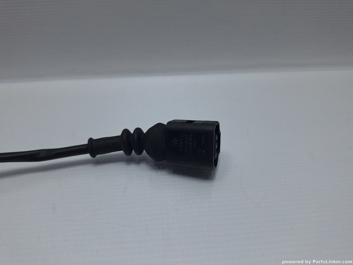 Mufa/conector 2 pini AUDI A4 II (8E2, B6) [ 2000 - 2005 ] 2.0 (ALT) 96KW|130HP 1J0 973 702