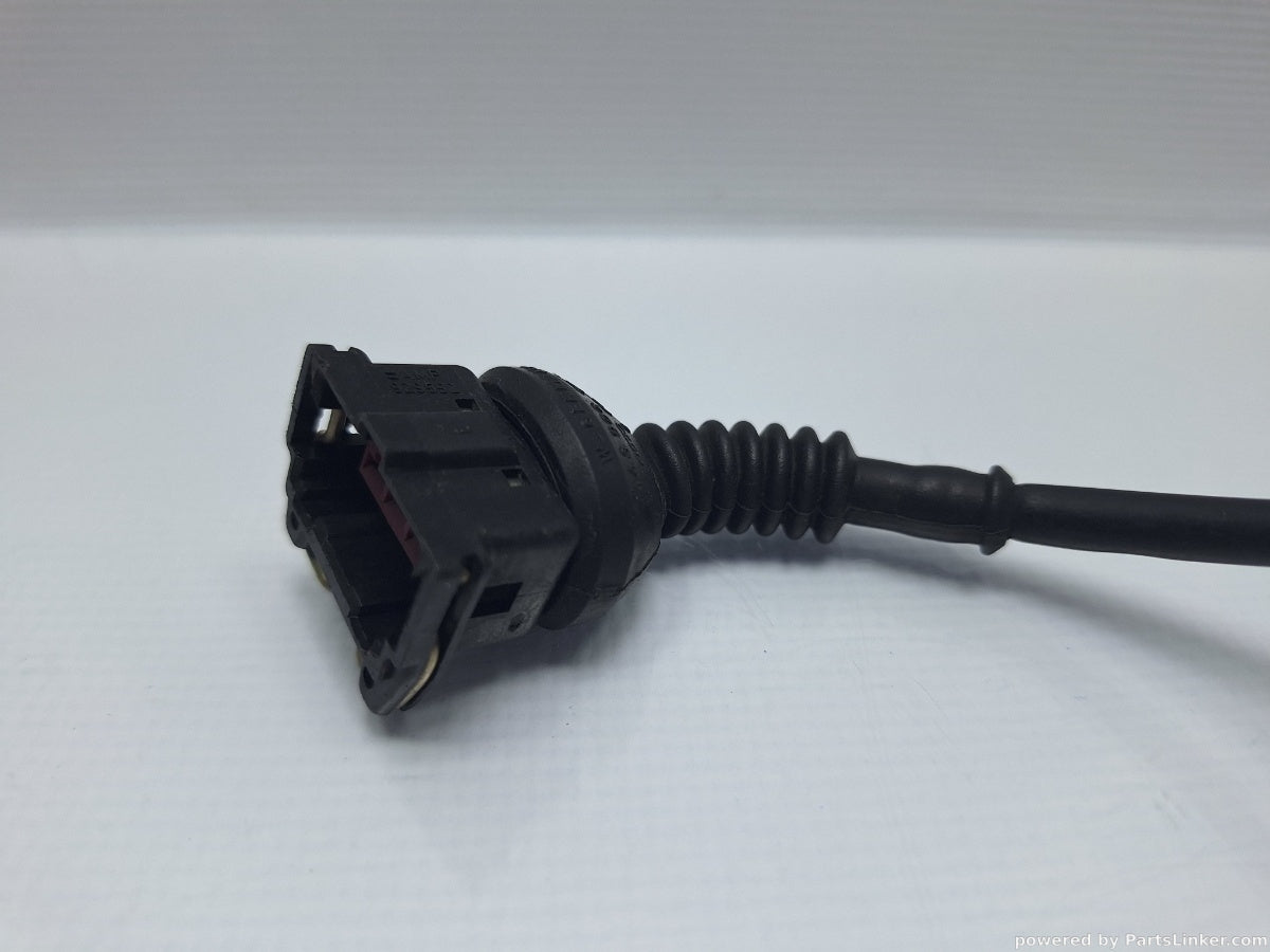 Mufa/conector 3 pini AUDI A4 II (8E2, B6) [ 2000 - 2005 ] 2.0 (ALT) 96KW|130HP 443906233