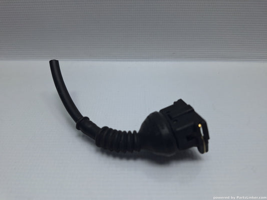 Mufa/conector 3 pini AUDI A4 II (8E2, B6) [ 2000 - 2005 ] 2.0 (ALT) 96KW|130HP 443906233