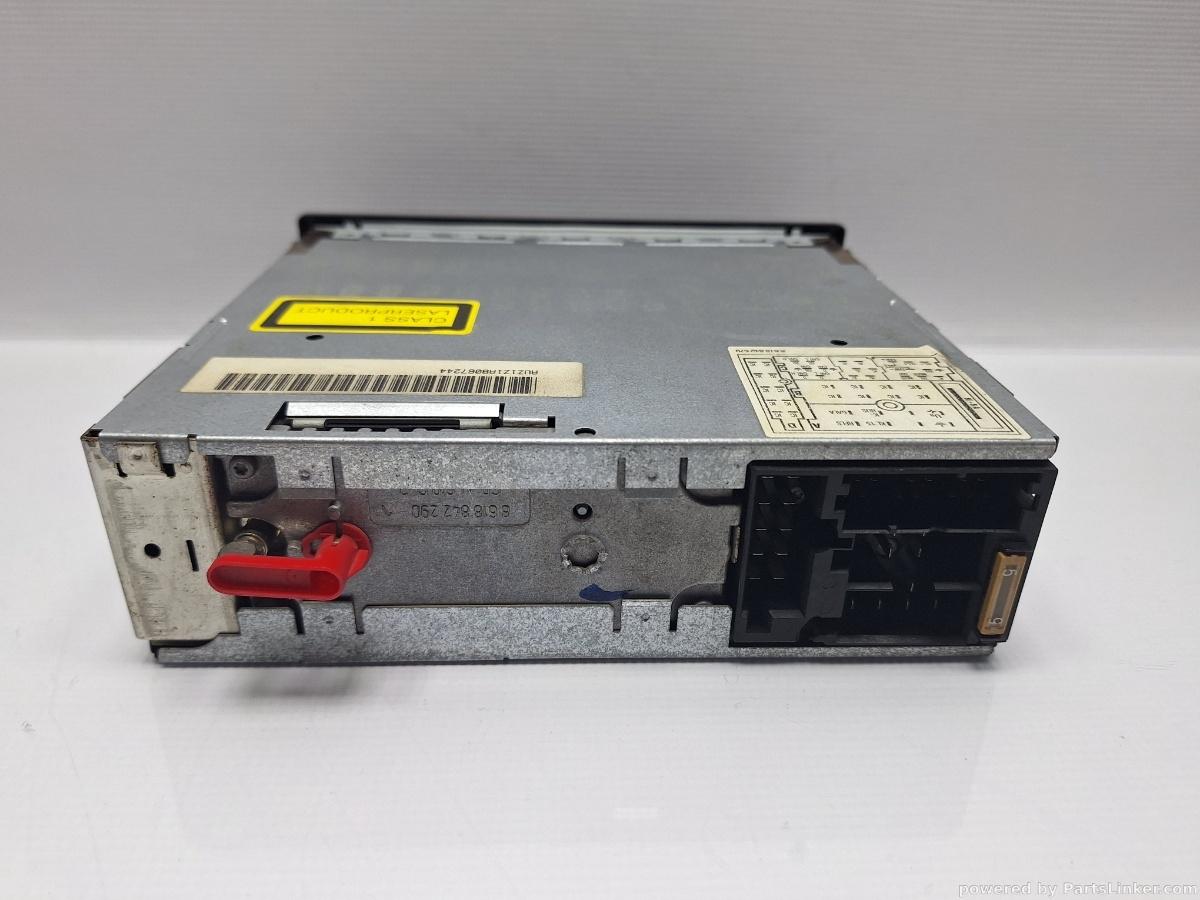 Modul navigatie AUDI A4 II (8E2, B6) [ 2000 - 2005 ] 2.0 (ALT) 96KW|130HP OEM 4B0919887D