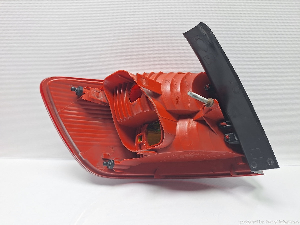 Stop aripa dreapta AUDI A6 III Avant (4F5, C6) [ 2005 - 2011 ] TDI (BLB, BRE) 103KW|140HP Valeo 89036920