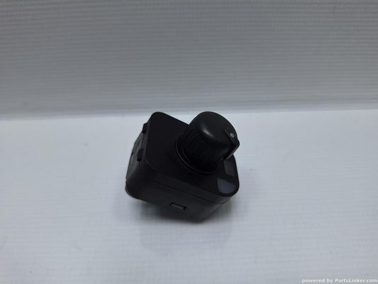 Buton reglaj oglinzi AUDI A6 III Avant (4F5, C6) [ 2005 - 2011 ] TDI (BLB, BRE) 103KW|140HP OEM 8E0959565